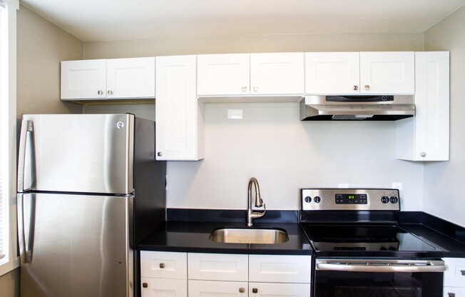 1 bed, 1 bath, 400 sqft, $1,495, Unit B