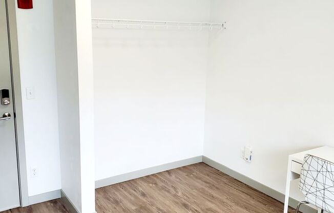 Studio, 1 bath, 167 sqft, $1,049, Unit D304