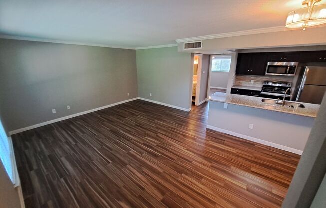 1 bed, 1 bath, 760 sqft, $1,127, Unit 1025