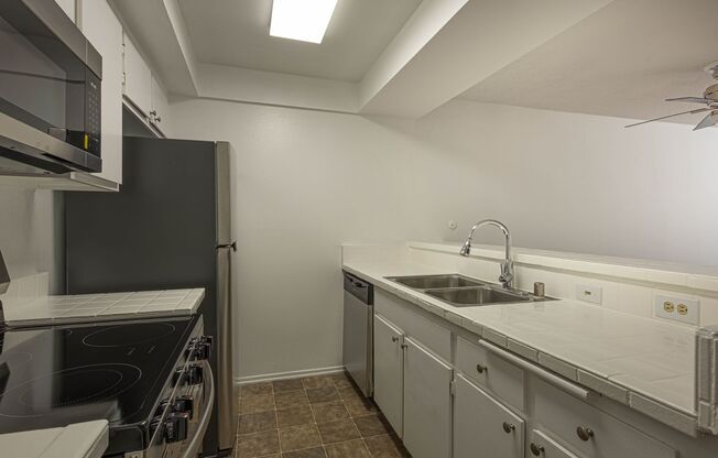 1 bed, 1 bath, 800 sqft, $2,599, Unit 316
