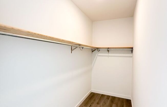 1 bed, 1 bath, 743 sqft, $1,295, Unit 315