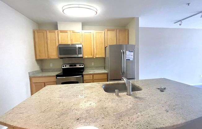 1 bed, 1 bath, 868 sqft, $2,800, Unit Unit 405