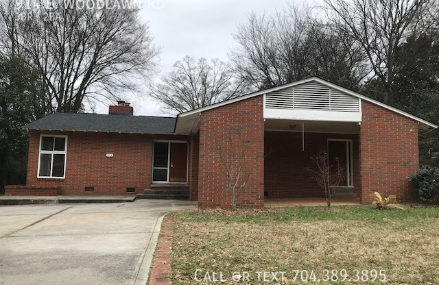 914 E WOODLAWN RD