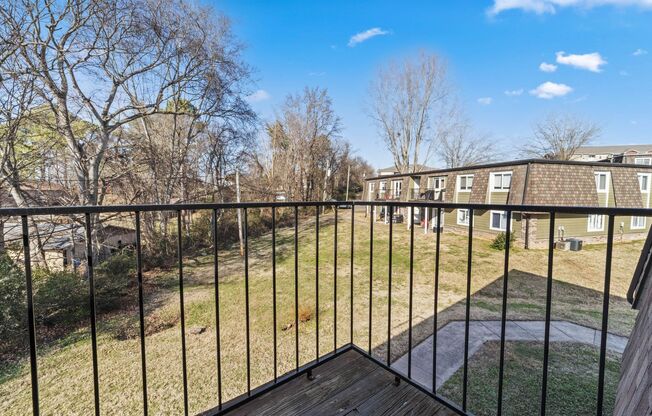 1 bed, 1 bath, 616 sqft, $855, Unit B-8