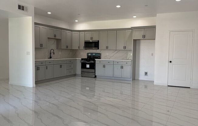 3 beds, 2 baths, 1,345 sqft, $2,795, Unit 1-205