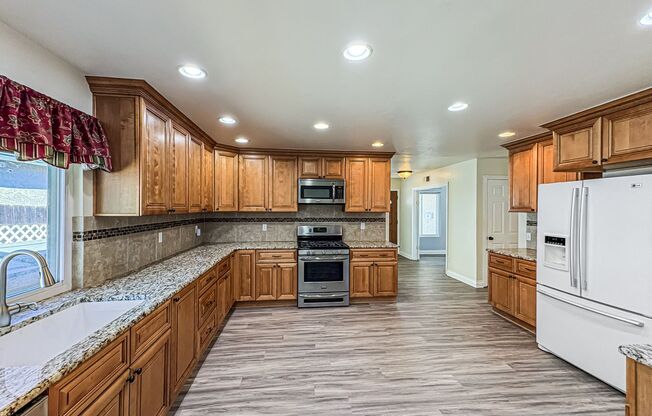 Charming 4-Bedroom Home in Poway – “The City in the Country”