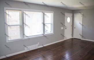 3 beds, 1 bath, $1,595