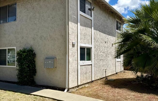 Charming 2-Bedroom Condo in Antioch