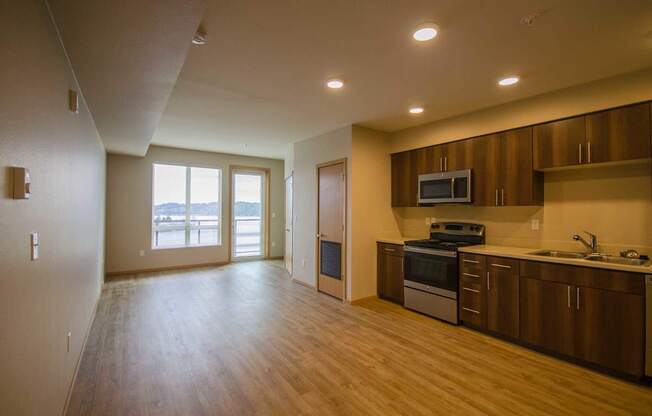 Gourmet Kitchens at Spyglass Hill Apartments, Bremerton