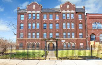 4344 Ellis MOBILITY ZONE