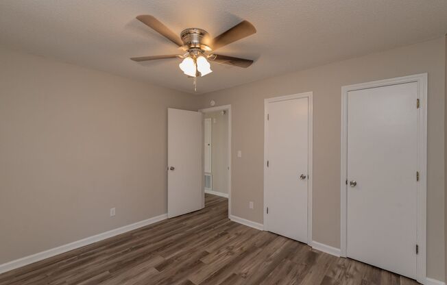 2 beds, 1 bath, $950, Unit Apt. A1