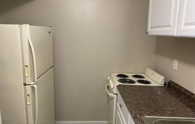 Studio, 1 bath, 266 sqft, $750, Unit 5453 Red Bird Court