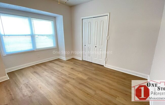 3 beds, 2 baths, $1,525, Unit #A