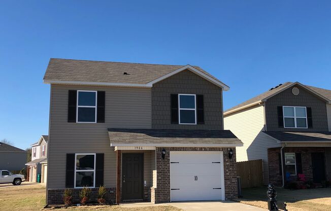 3 bedroom 2.5 bath in Rogers