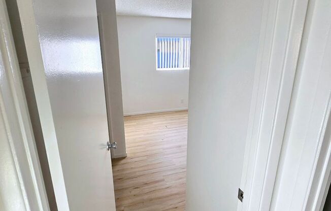 2 beds, 2 baths, 1,000 sqft, $3,195, Unit 205