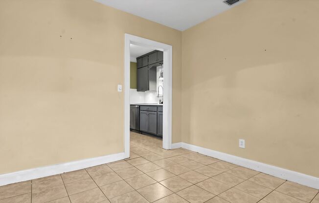 2 beds, 1 bath, $2,250