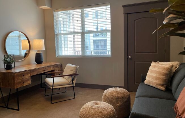 2 beds, 2 baths, 1,078 sqft, $1,595, Unit 1010 on the Lake - Two Bedrooms Lakeview Options