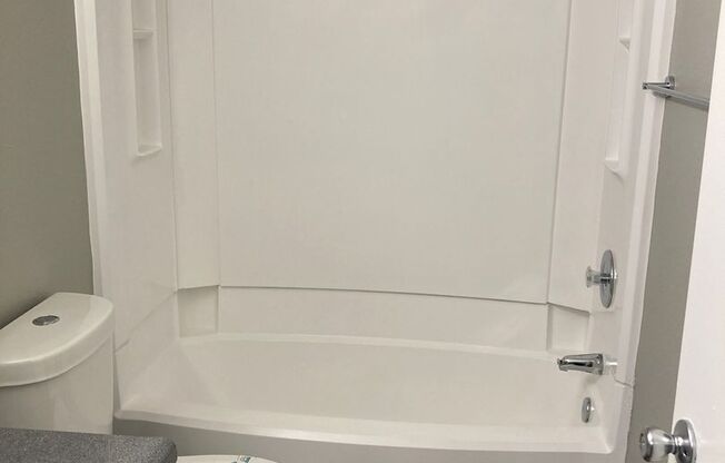 2 beds, 2 baths, 900 sqft, $1,475, Unit 248