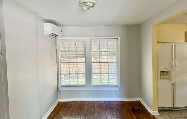 2 beds, 1 bath, $800