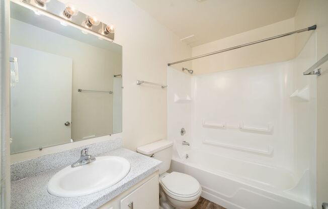 1 bed, 1 bath, 620 sqft, $1,195, Unit 25