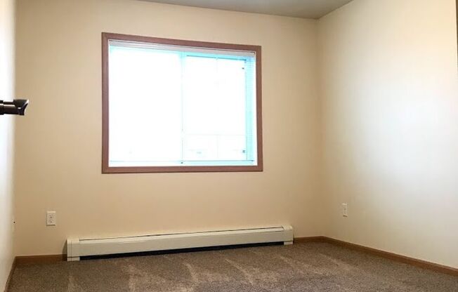 3 beds, 2 baths, 1,232 sqft, $1,375, Unit 615-113