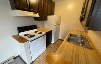 1 bed, 1 bath, 500 sqft, $649, Unit 1207 2nd Street - Apt E