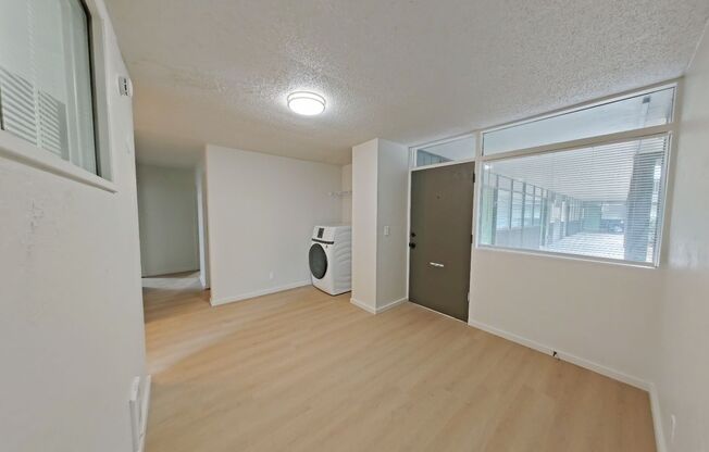 2 beds, 1 bath, 647 sqft, $1,660, Unit 21A