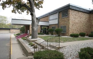 Woodland Apartments