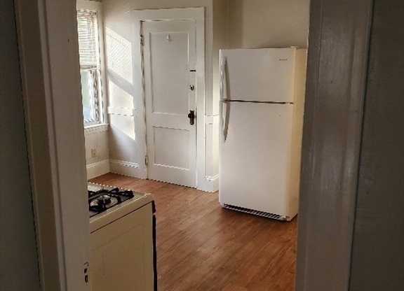 2 beds, 1 bath, 1,000 sqft, $2,800, Unit 1