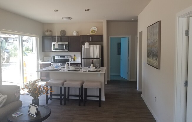 2 beds, 2 baths, 1,100 sqft, $1,775, Unit 109