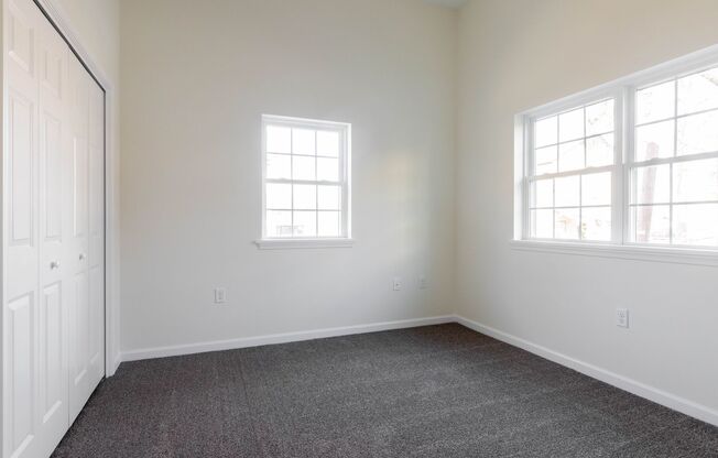 2 beds, 1 bath, $1,599, Unit 448 S Market St.  Apt. 202