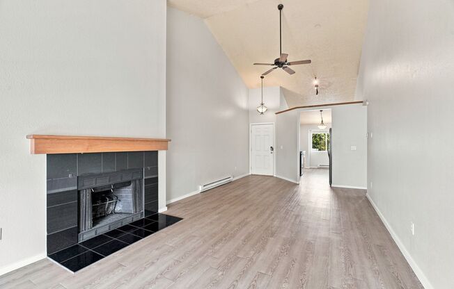 2 beds, 2 baths, 1,140 sqft, $1,495