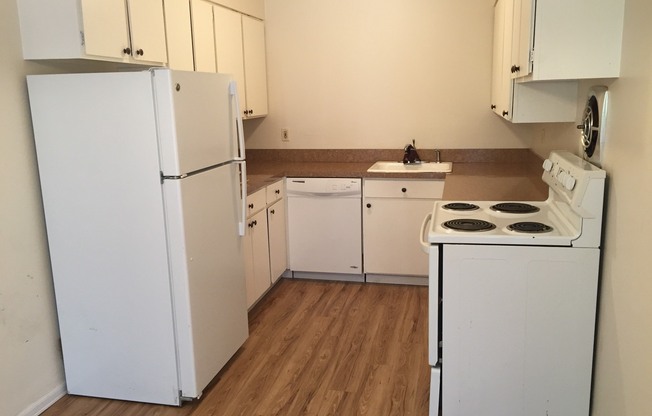 1 bed, 1 bath, 600 sqft, $1,095, Unit #14