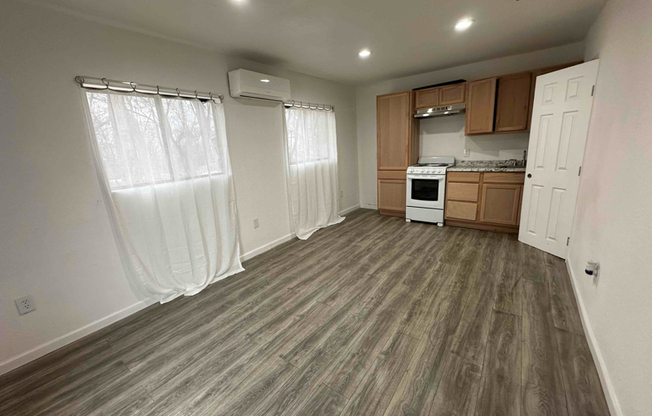 732 N VICTOR AVE