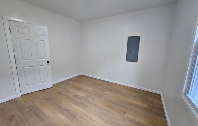 Fully update 1 bedroom 1 bath apartment for rent