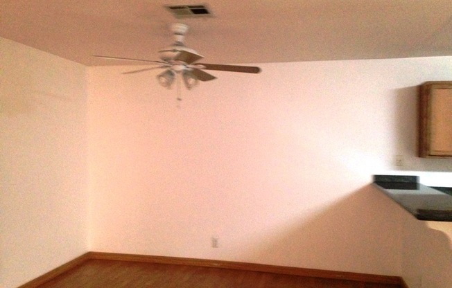 SUNHAMPTON CONDO FIRST FLOOR!