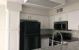 Beautiful 2 bedroom 2 bath upstairs condo