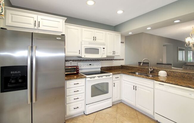 Plantation Golf and Country Club Annual Villa for Rent