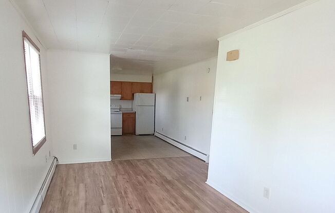 2 beds, 1 bath, 903 sqft, $1,240, Unit G-5