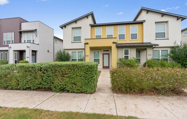 Wonderful 3-Bedroom Home in South Austin for Rent
