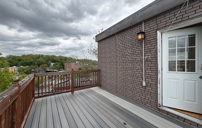 191 Winthrop Rd.