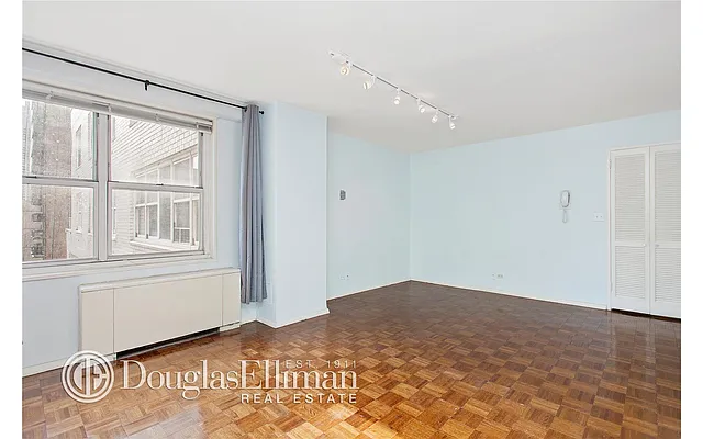 Studio, 1 bath, $3,995, Unit 2020