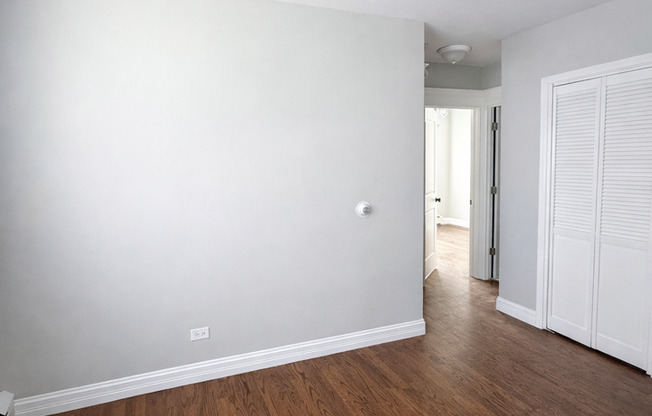 2069 North 18th Avenue