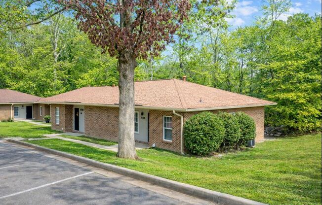 Renovated Duplexes - EARN MONEY OFF YOUR RENT!!