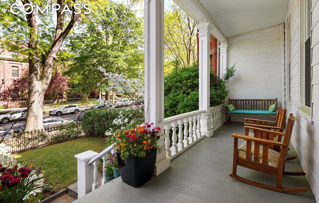264 CLINTON AVE