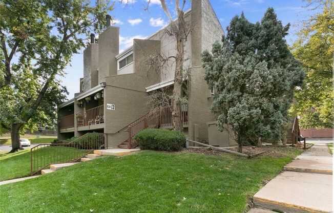 Furnished/ expenses paid charming 1BR/1Ba Condo in Cherry Creek