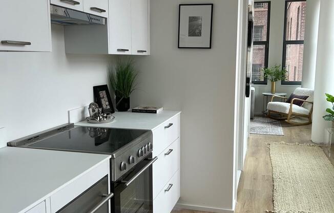 Studio, 1 bath, 430 sqft, $3,395, Unit 419