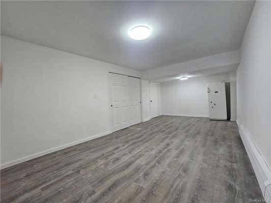 Studio, 1 bath, 330 sqft, $1,300, Unit 1B