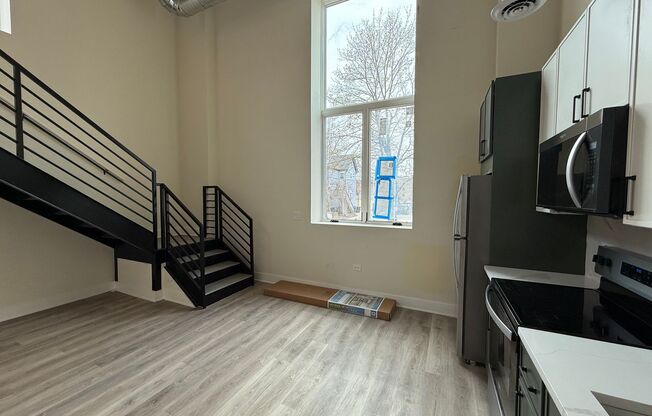 1 bed, 1 bath, 768 sqft, $2,775, Unit 111