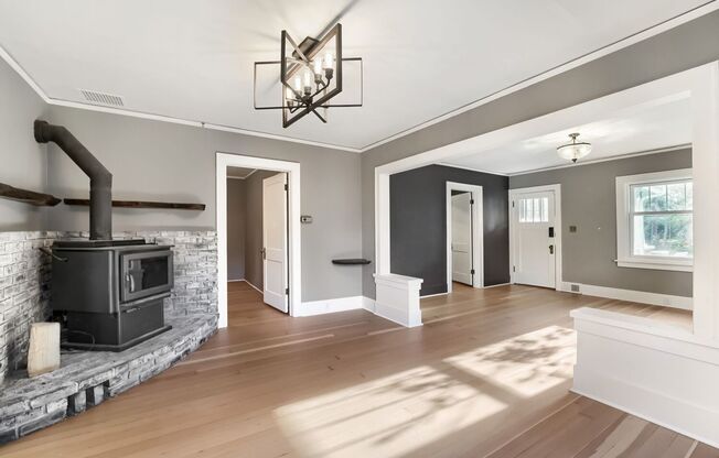 Beautiful 4bed/2bath Home in Historic Downtown Snoqualmie!